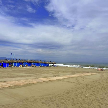 Acogedor En La Carihuela Con Plaza De Garaje Garantizada! Sol Montemar Daire Torremolinos Dış mekan fotoğraf